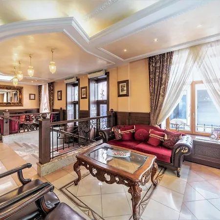 Rixwell Old Palace Hotel 4*